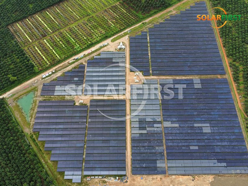 20 MWp Bodenmontage in Malaysia