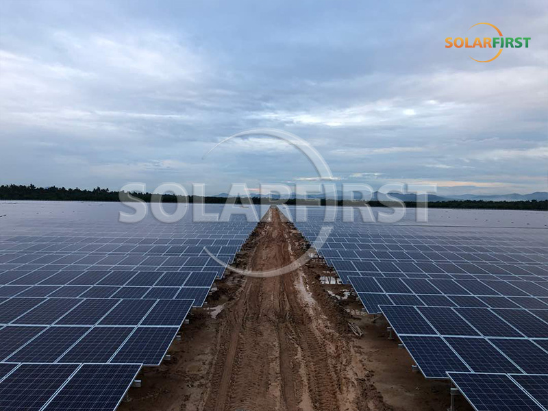 23,7 MW Bodenmontage in Malaysia