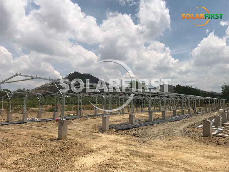 5 MWp Bodenmontage in Vietnam