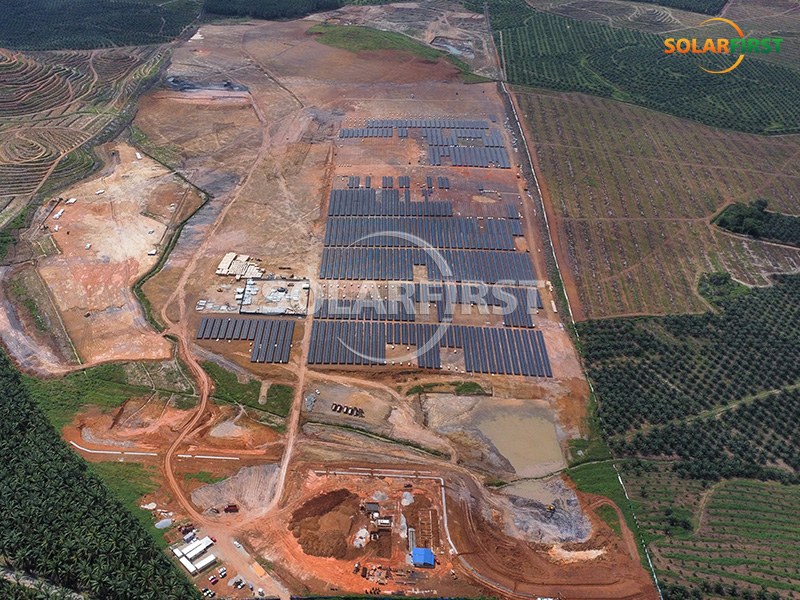 73 MWp Bodenmontage in Malaysia