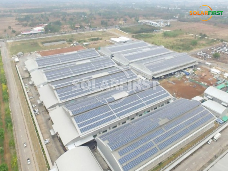 8,8 MWp Metallziegeldachmontage in Thailand