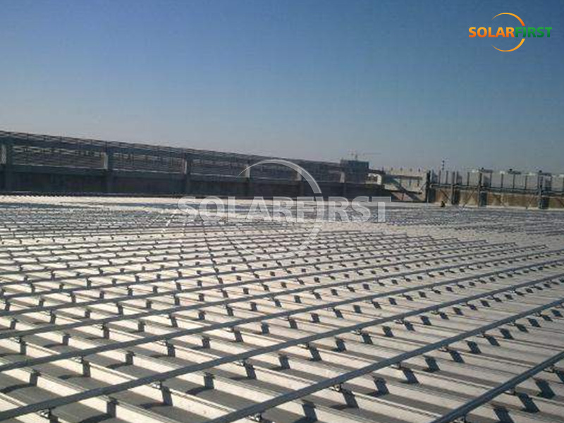 9,6 MWp Metalldachmontage in China