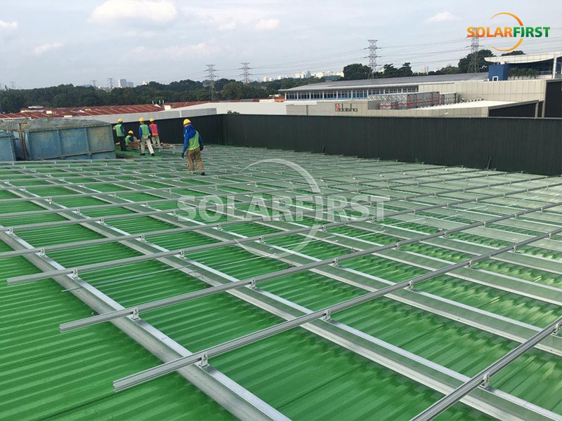 1 MWp Metallziegeldachmontage in Malaysia