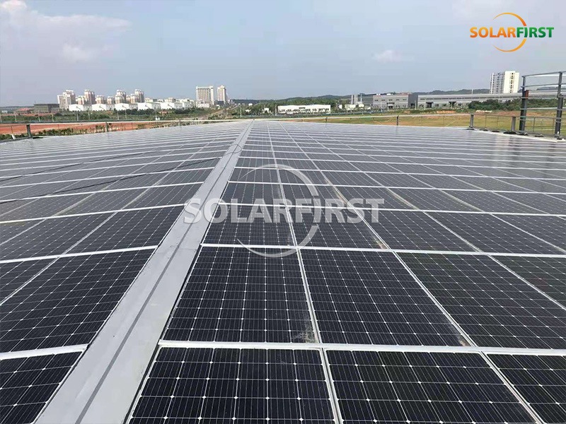 5,6 MWp BIPV-Dachmontage in Zhanjiang