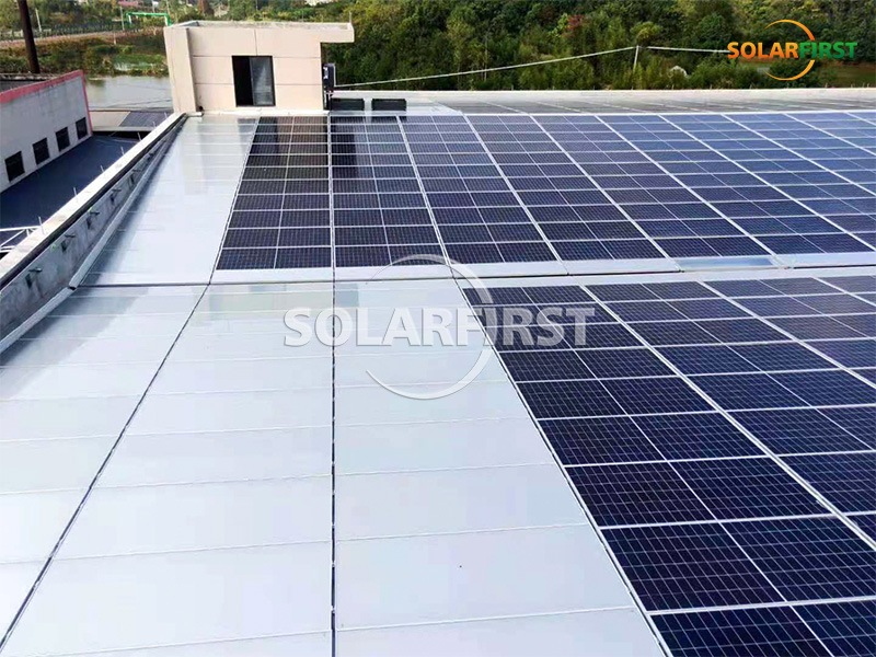 2,2 MWp BIPV-Dachmontage in Wenzhou, Zhejiang