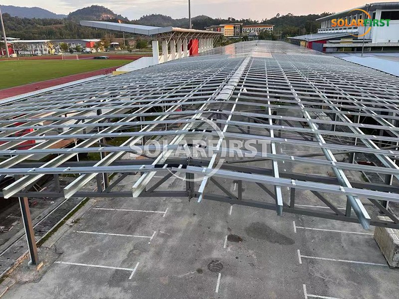 784,8 kWp Stahl-BIPV-Dachmontage in Malaysia