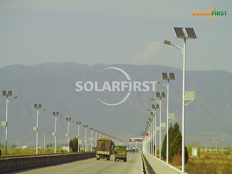 2.000 Photovoltaik-Straßenlaternen-Lösungen in China